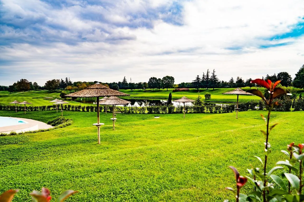 Le Robinie Golf & Resort Solbiate Olona 3*,