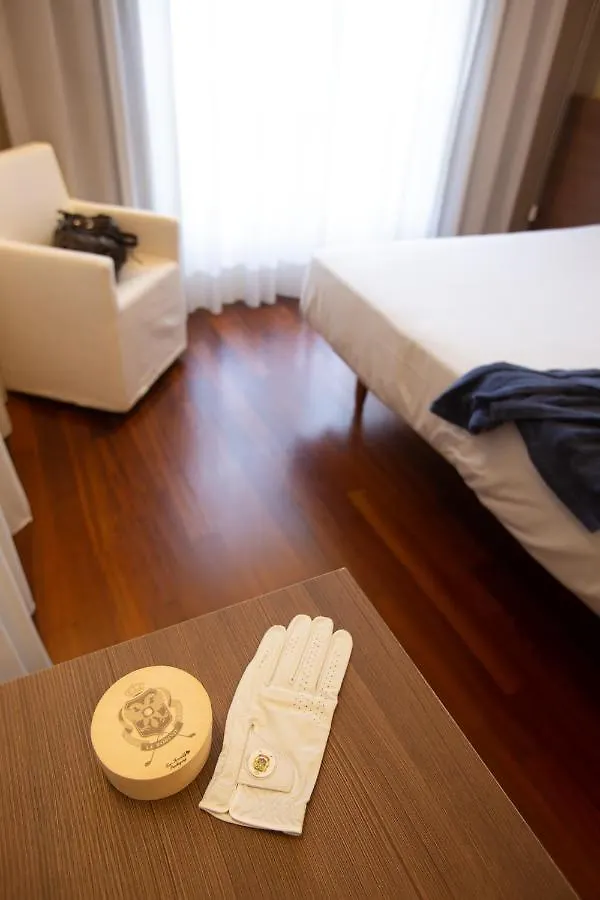 Le Robinie Golf & Resort Solbiate Olona Hotel